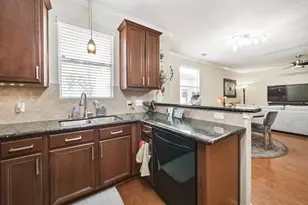 1430 W 24th St, Houston, TX 77008 - Photo 10