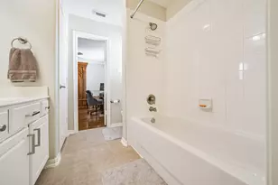 1430 W 24th St, Houston, TX 77008 - Photo 28
