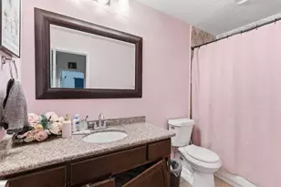 8515 Twisting Vine Ln, Houston, TX 77040 - Photo 18