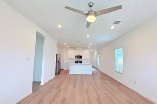 1715 Knox Hill Path, Iowa Colony, TX 77583 - Photo 2