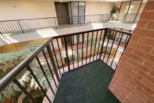 9333 Memorial Dr, Houston, TX 77024 - Photo 18
