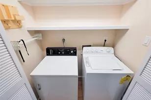 9333 Memorial Dr, Houston, TX 77024 - Photo 20