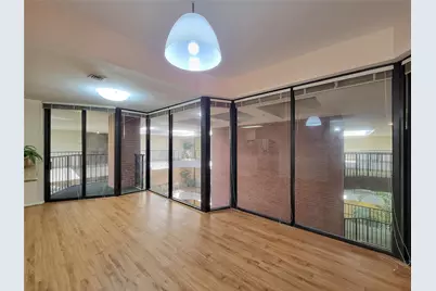 9333 Memorial Drive #414, Houston, TX 77024 - Photo 12