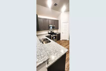 207 Tejas Village Parkway, Beasley, TX 77417 - Photo 6