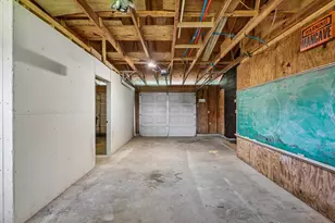 5709 Maco St, Galveston, TX 77551 - Photo 24