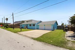 5709 Maco St, Galveston, TX 77551 - Photo 2
