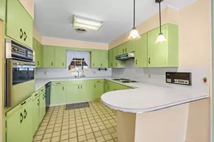 182 Lakeview 2 Rd, El Campo, TX 77437 - Photo 10