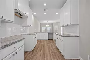 24715 Lago Bay Ln, Houston, TX 77336 - Photo 12