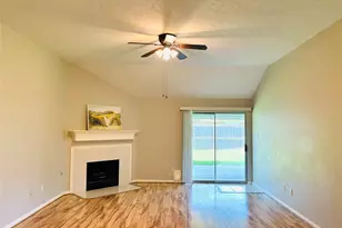 1404 Helmsley Dr, Rosenberg, TX 77471 - Photo 14