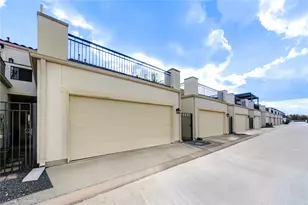 13606 Teal Bluff Ln, Houston, TX 77077 - Photo 42