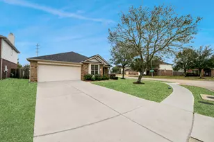 2507 Cypress Springs Ct, Pearland, TX 77584 - Photo 4
