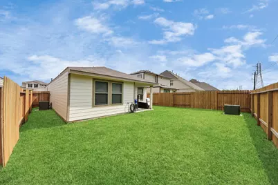 5342 Basquiat Drive, Houston, TX 77048 - Photo 26