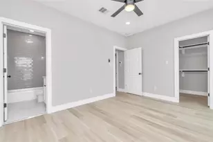 819 E 40th St, Houston, TX 77022 - Photo 20