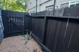 1850 Portsmouth St, Houston, TX 77098 - Photo 20