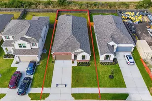 1930 Livadero Ln, Fresno, TX 77545 - Photo 2