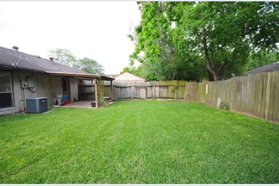 3727 Meadow Place Drive, Houston, TX 77082 - Photo 14