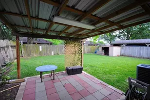 3727 Meadow Pl Dr, Houston, TX 77082 - Photo 16