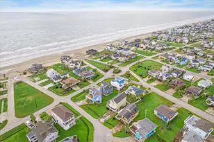 4107 Long Tom Ct, Galveston, TX 77554 - Photo 4