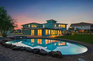 815 5th St, Dickinson, TX 77539 - Photo 1