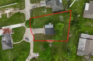 109 Queens Ct, Baytown, TX 77520 - Photo 30