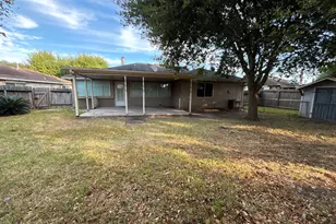 1138 Maple Creek Dr, La Porte, TX 77571 - Photo 18