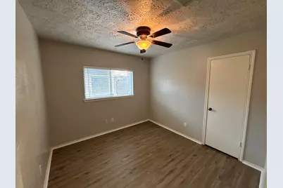 1138 Maple Creek Drive, La Porte, TX 77571 - Photo 14