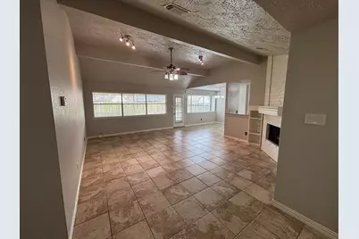 1138 Maple Creek Drive, La Porte, TX 77571 - Photo 10