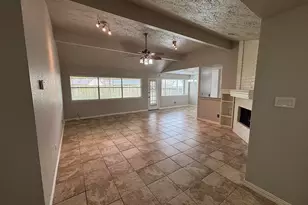 1138 Maple Creek Dr, La Porte, TX 77571 - Photo 10