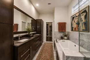 716 W Drew St, Houston, TX 77006 - Photo 28
