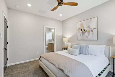 4723 Mallow Street #B, Houston, TX 77033 - Photo 18