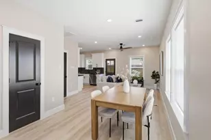 4723 Mallow St, Houston, TX 77033 - Photo 4