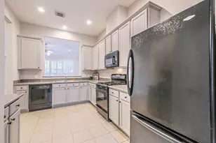 9718 Catalina Leaf Ln, Spring, TX 77379 - Photo 20