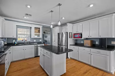 2006 Main Street, Danbury, TX 77534 - Photo 14