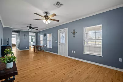 2006 Main Street, Danbury, TX 77534 - Photo 8