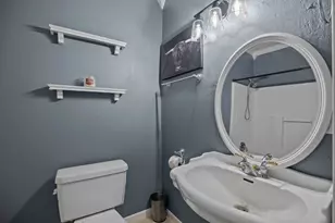 2006 Main St, Danbury, TX 77534 - Photo 22