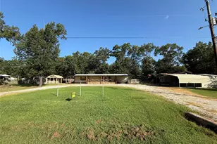 40 St Croix Dr, Point Blank, TX 77364 - Photo 2