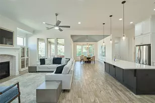 82 N Braided Branch Dr, The Woodlands, TX 77375 - Photo 8
