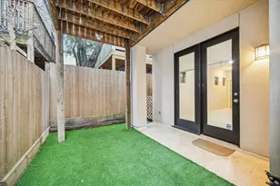 220 Detering St, Houston, TX 77007 - Photo 26