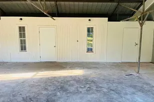142 County Rd 322, Cleveland, TX 77327 - Photo 14