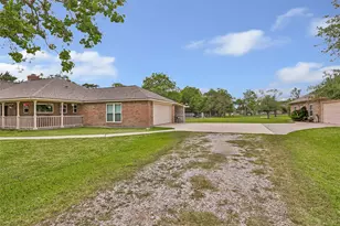 11615 Cedar Gully Rd, Beach City, TX 77523 - Photo 2