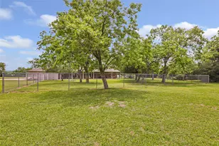 11615 Cedar Gully Rd, Beach City, TX 77523 - Photo 10