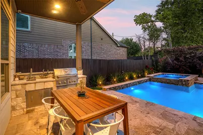 1045 Rosepoint Street, Houston, TX 77018 - Photo 2