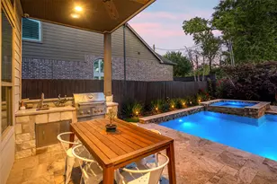 1045 Rosepoint St, Houston, TX 77018 - Photo 2