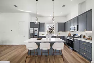 835 Elkhart St, Houston, TX 77091 - Photo 8