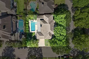 15903 Redwood Pl Dr, Houston, TX 77079 - Photo 48