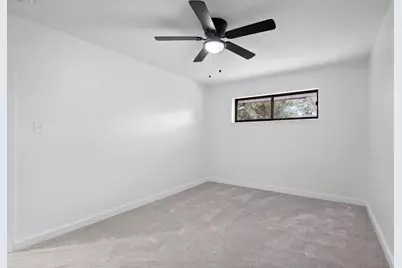 322 E Edgebrook Drive, Houston, TX 77034 - Photo 32