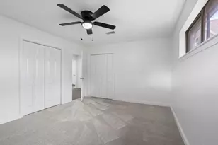 322 E Edgebrook Dr, Houston, TX 77034 - Photo 30