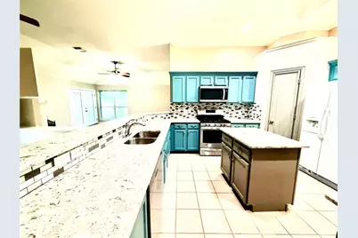 10435 Claybrook Drive, Houston, TX 77089 - Photo 16