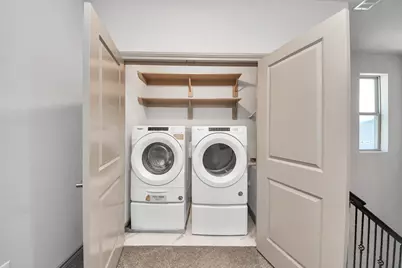 8605 Hollyoaks Creek Lane, Houston, TX 77063 - Photo 30