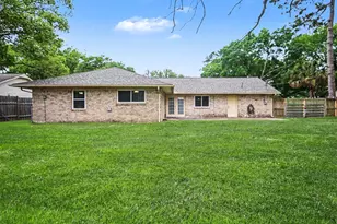 114 E Wildwinn Dr, Alvin, TX 77511 - Photo 18